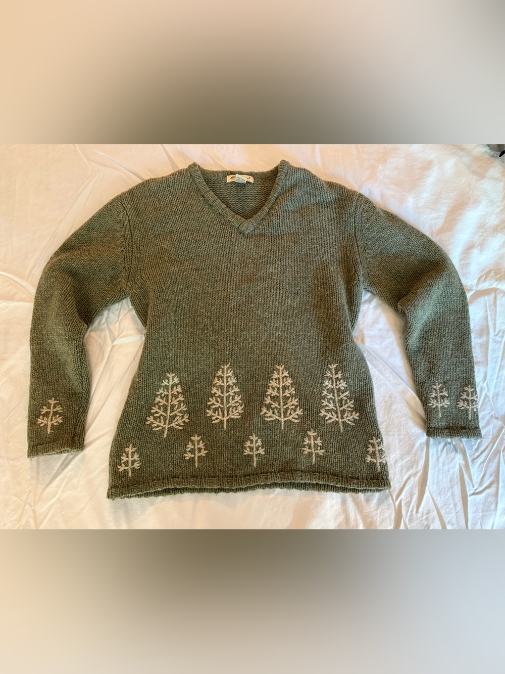 Eddie Bauer Green V-Neck Sweater with Cream Tree Motif